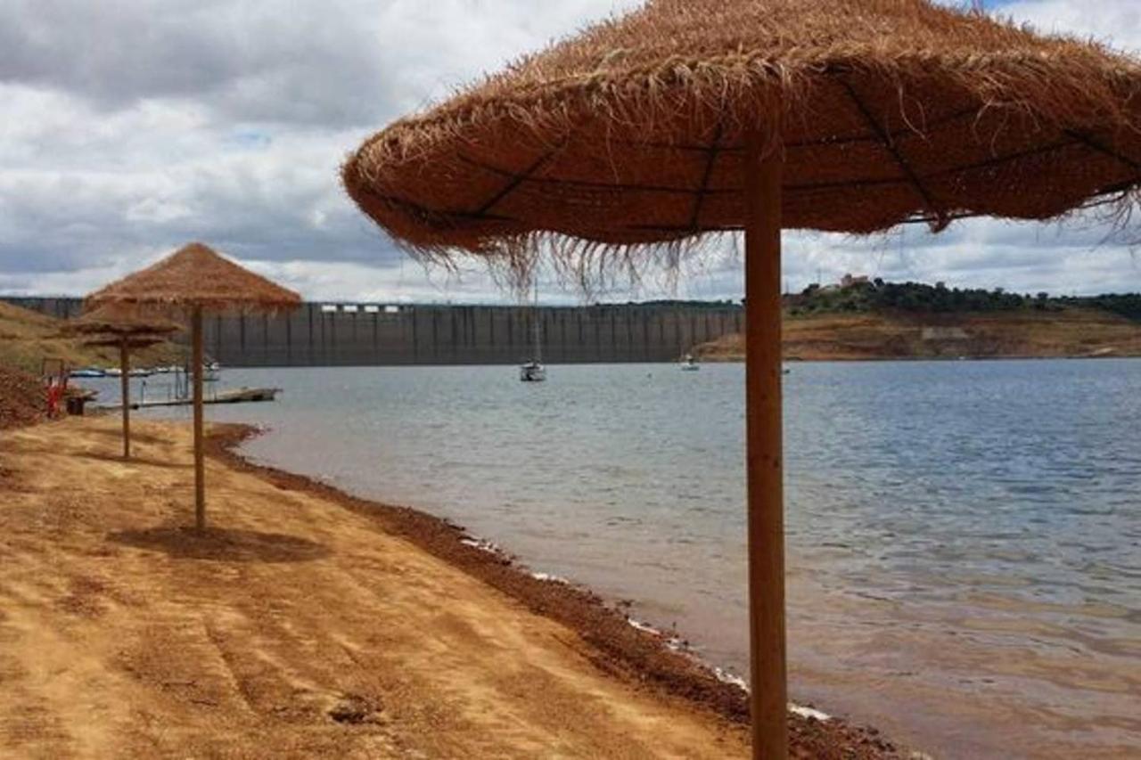 Bajo La Higuera Famorcas Almodóvar del Río 外观 照片
